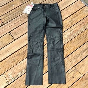 Ladies leather pant size 40 black